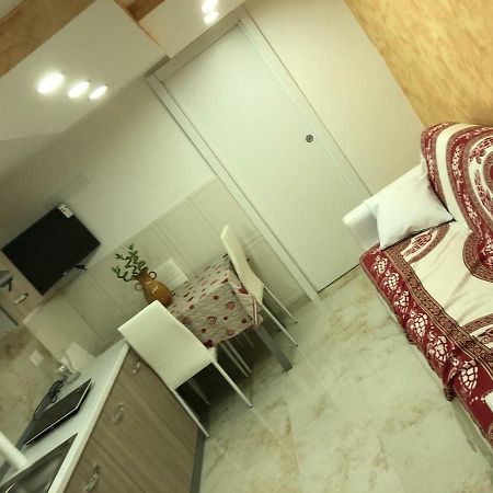 Sole House Apartment Napoli Exterior foto